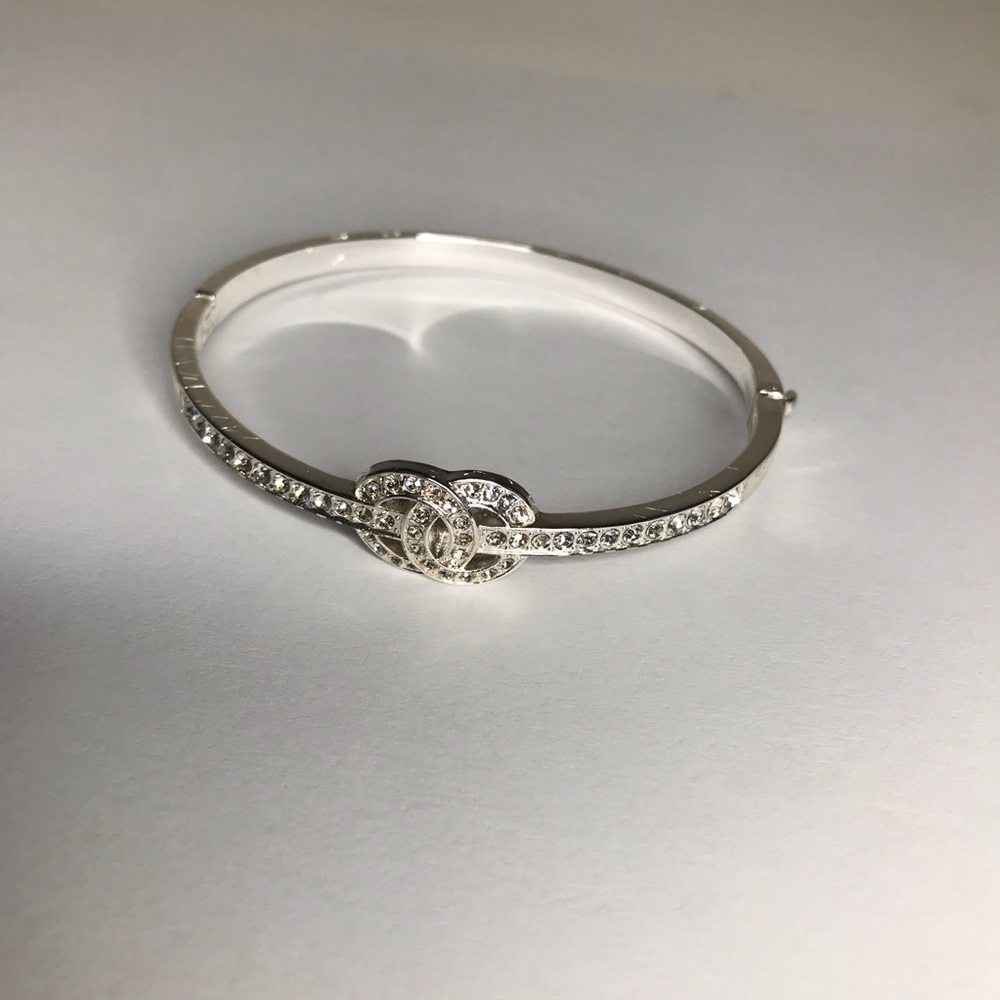 Rhinestone silver bracelet fancy costume jewelry